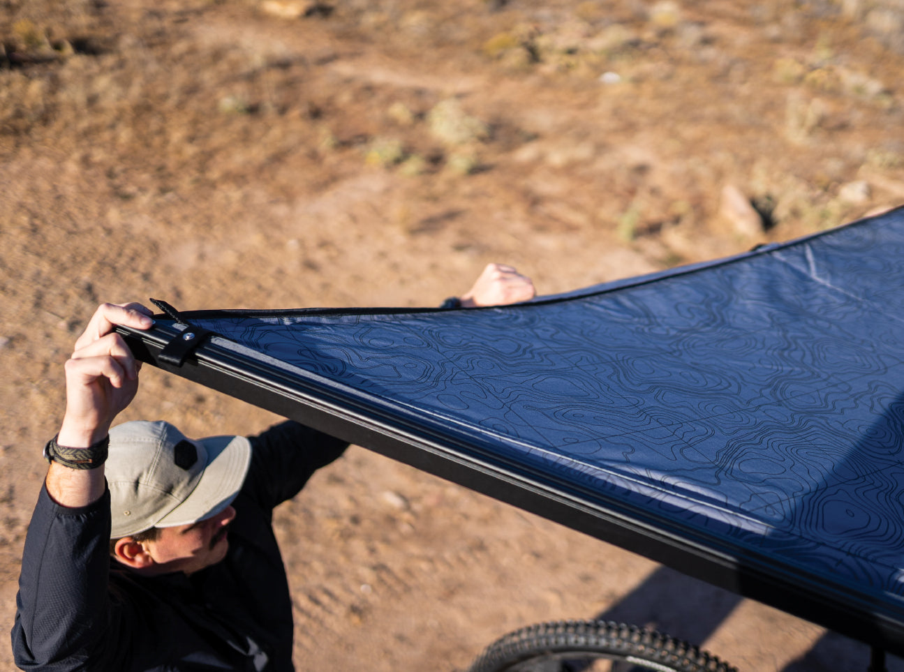 Yakima OverNOut 270 LG RH Freestanding 270 Degree Roof Mounted Awning