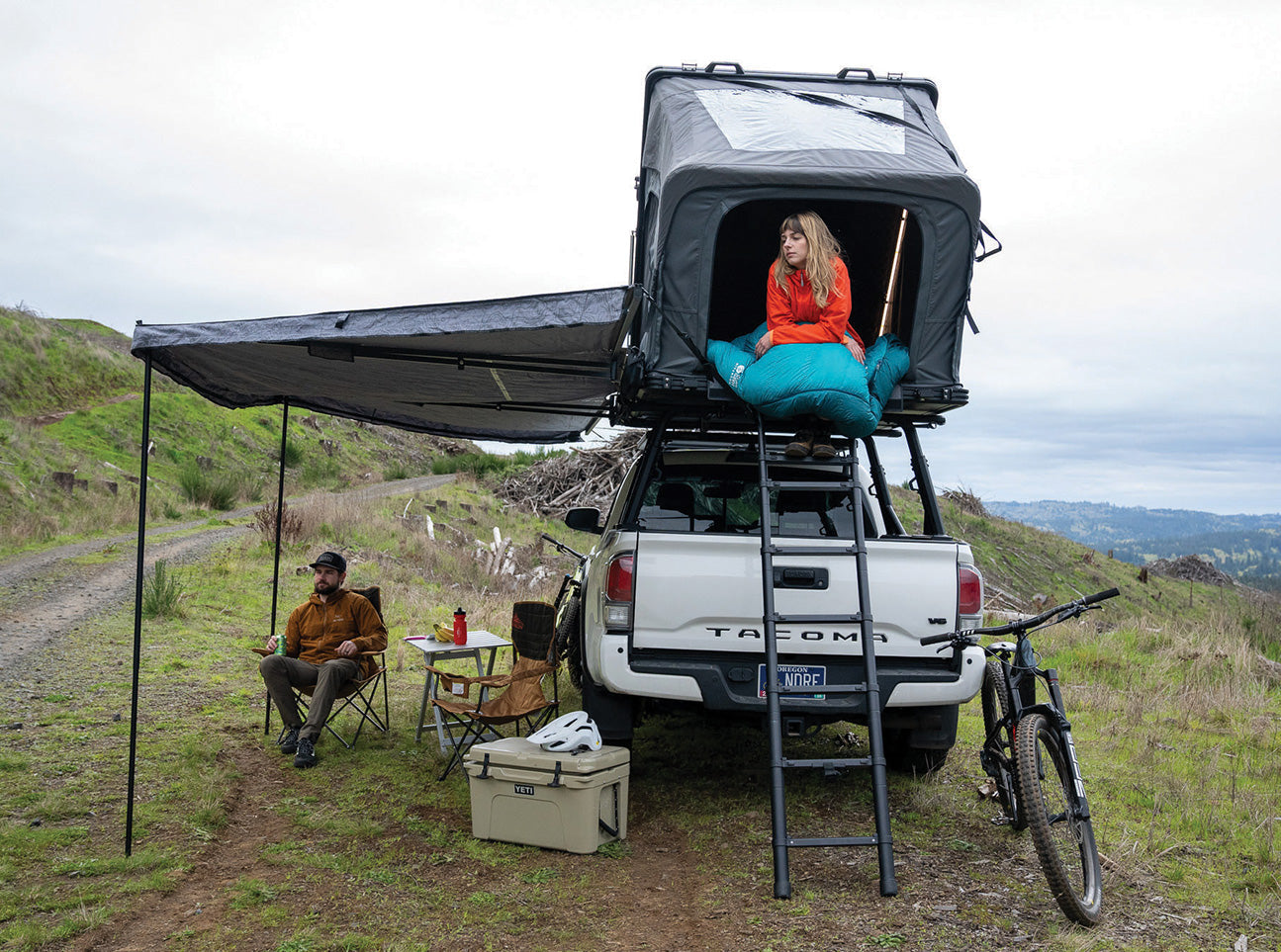 Yakima OverNOut 180 Easy to Use Freestanding Awning