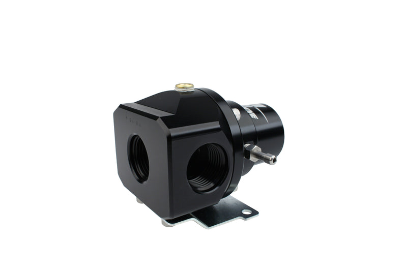 Aeromotive 2 Port By-Pass Regulator Carb ARO13212