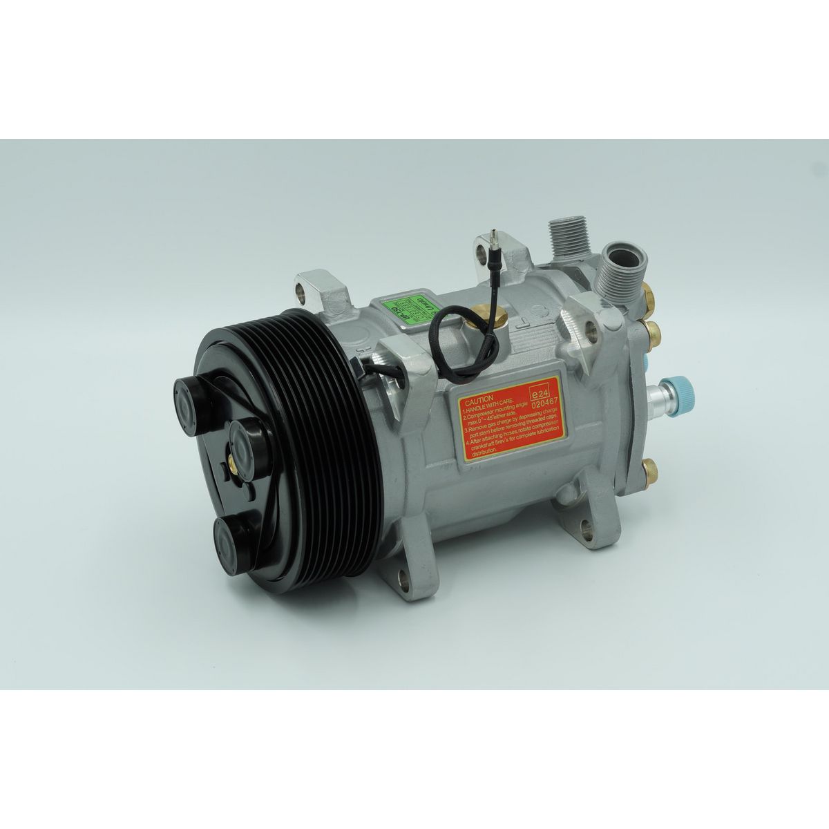 Unicla AC Compressor 12V Ear Mount UP150 CXU6200