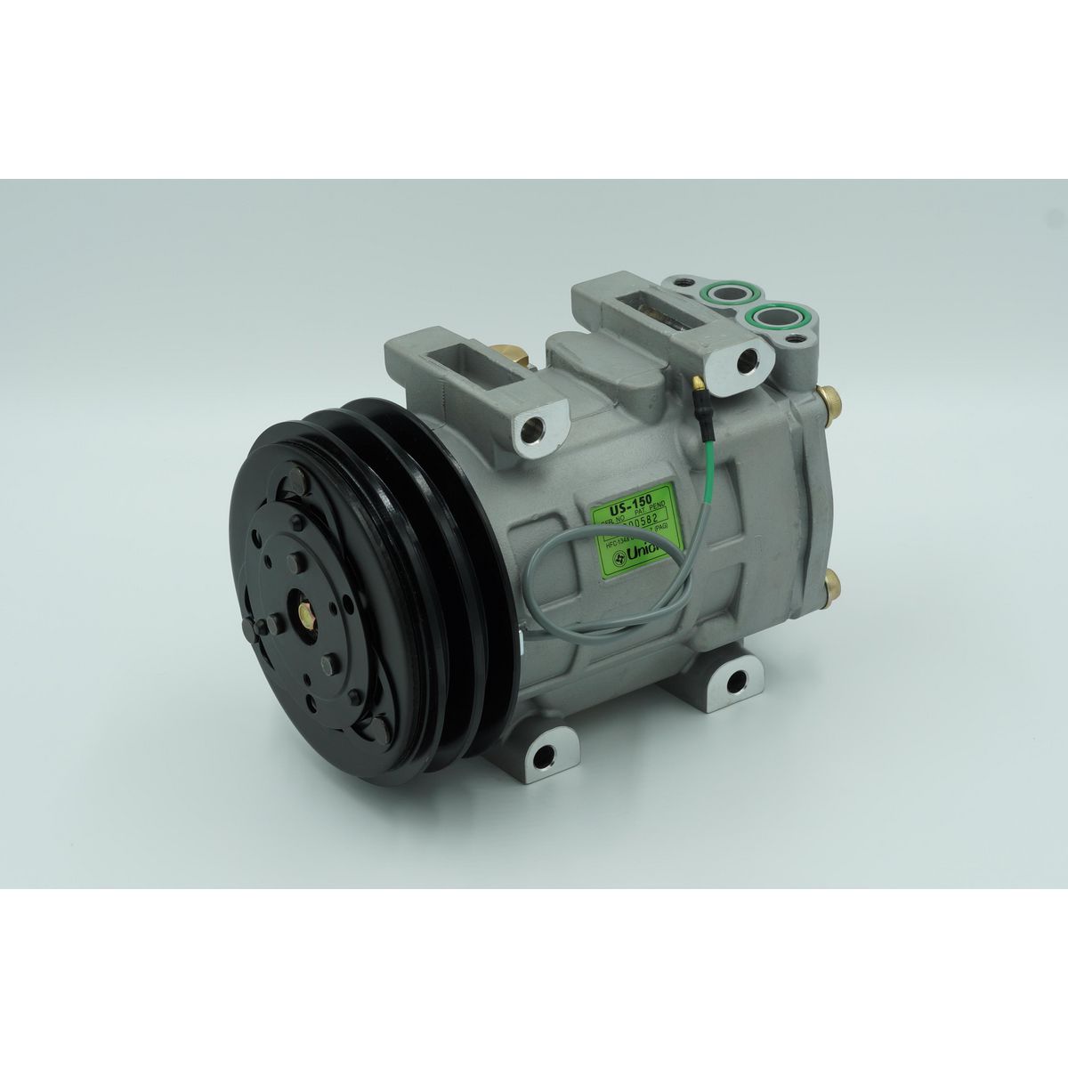 Unicla AC Compressor 24V Direct Mount US150 CXU7385