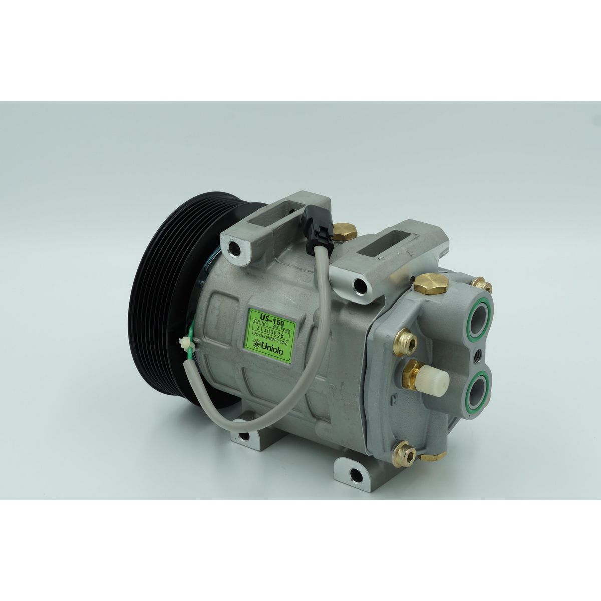 Unicla Air Conditioning Compressor 24V Direct Mount Us150 CXU7375