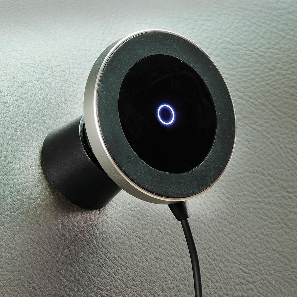 Narva Wireless Charging Magnetic Phone Holder 1.5A 5V 81123BL