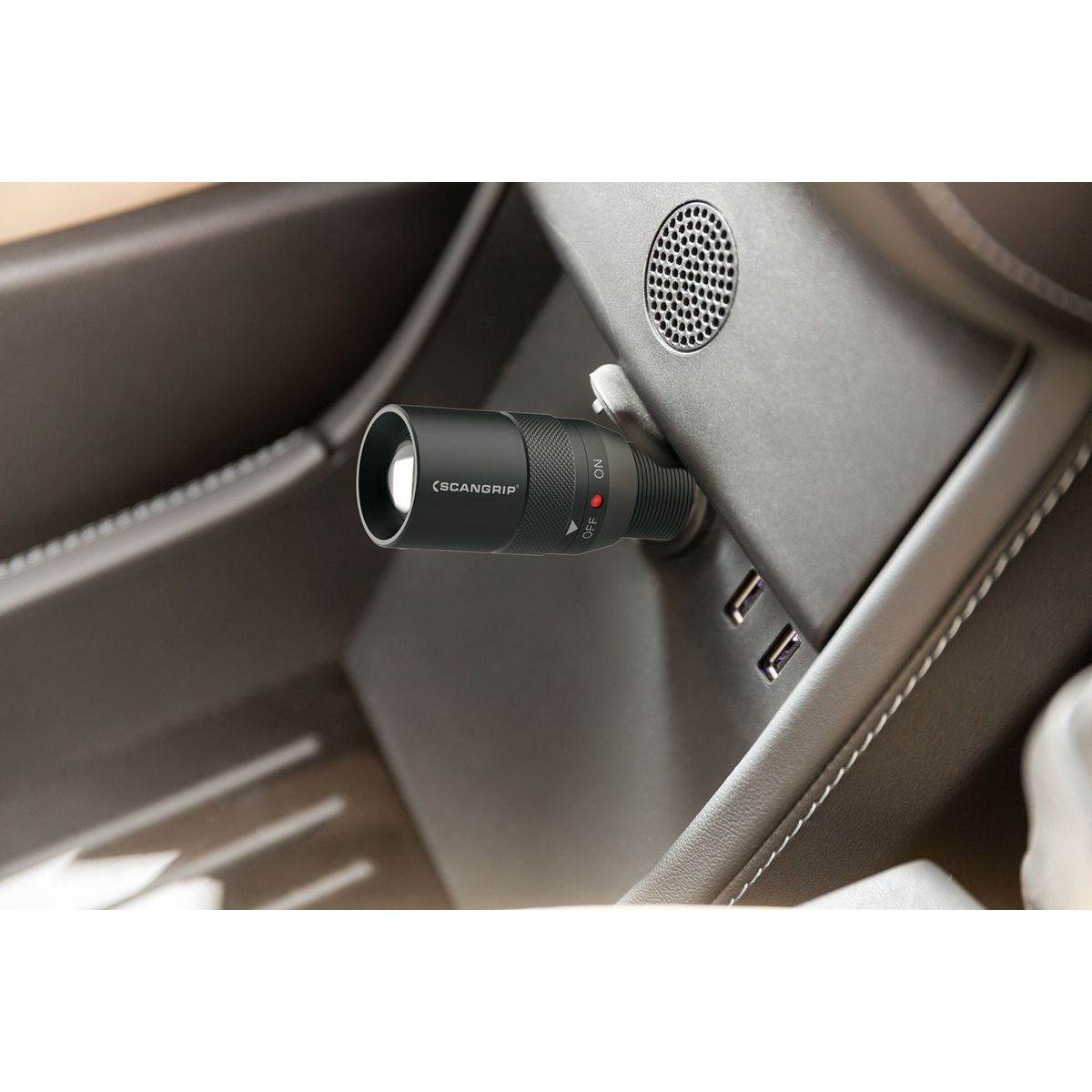 Scangrip Flash 12V Rechargeable Flashlight 3.5124