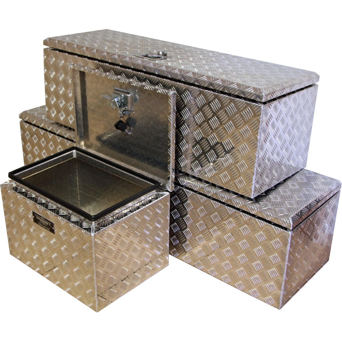 Diamond T Economy Tool Box - Medium EBCP16002