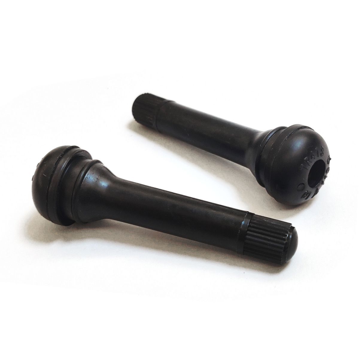 Maxi Trac Long Stem Tyre Valves 2 Pack MTV3