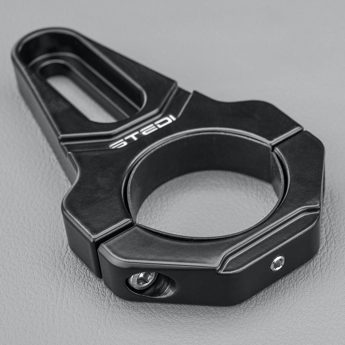 STEDI Bull Bar Mounting Bracket Clamp  7577mm Universal Fitment BRKUNIV7577MM