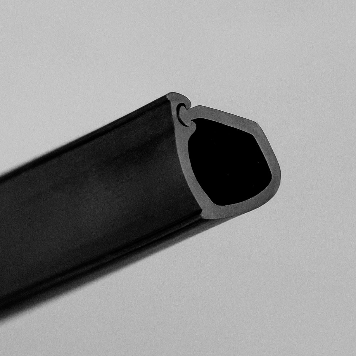 STEDI Roof Light Wiring Concealer Black Epdm Rubber 1.2M WIRECONCEALER1200