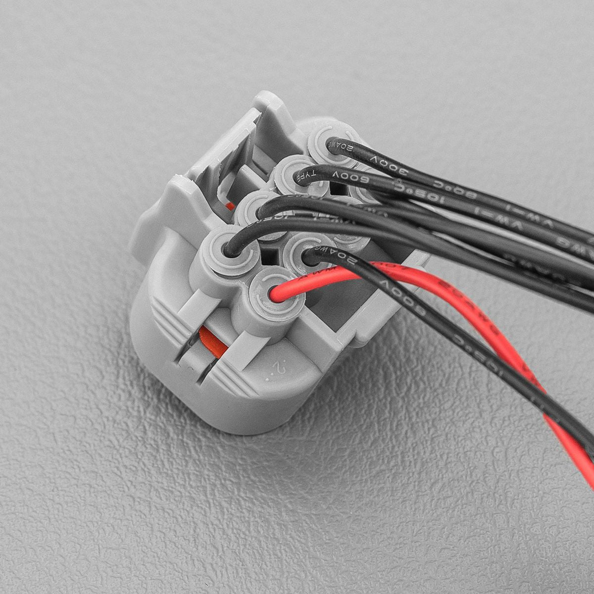 STEDI Mitsubishi Qf Pajero High Beam Piggy Back Adaptor MITSUBISHIQFADAPT