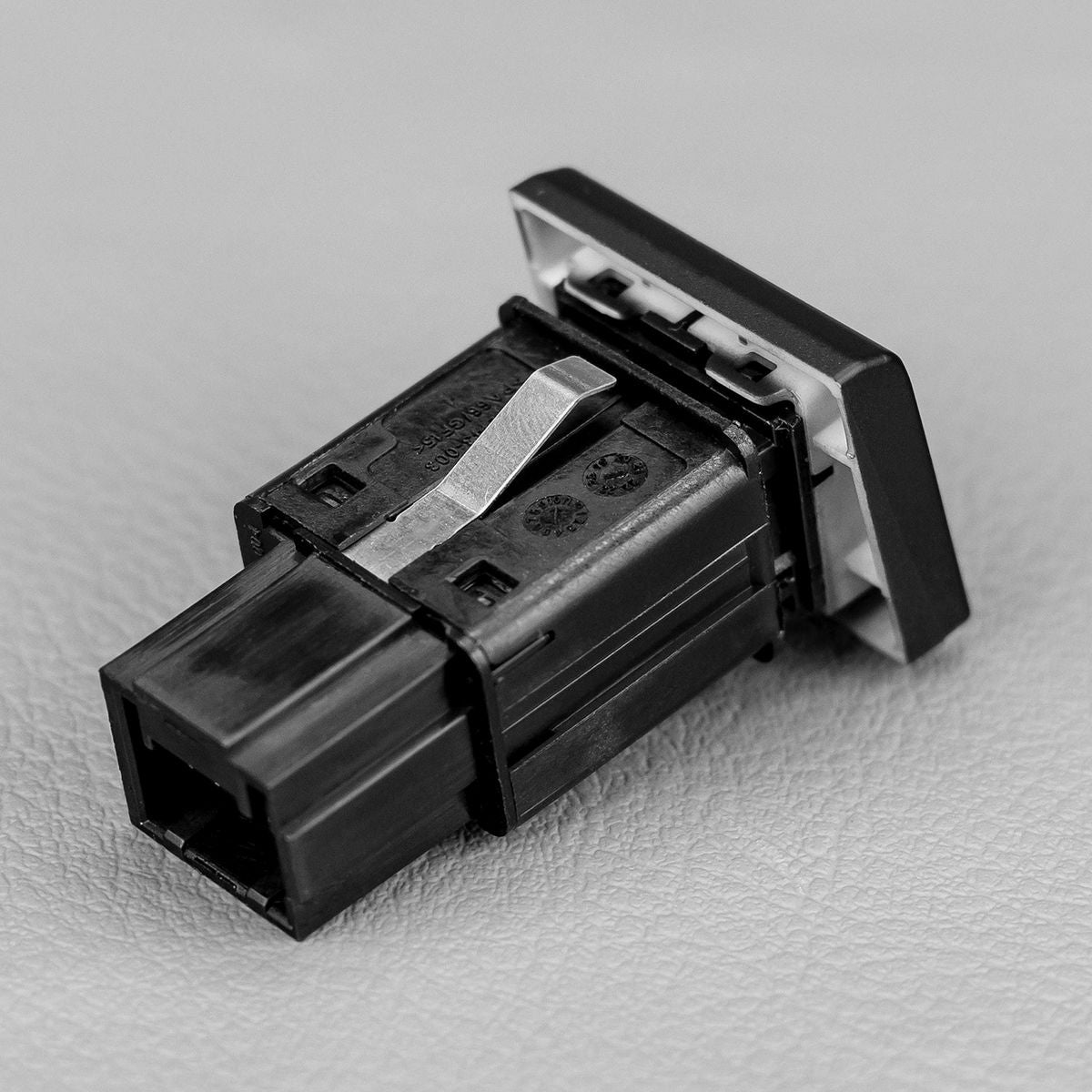 STEDI Gear Surround Push Switch Owl Suit Vw Amarok PSHSWCHAMASHFTSTED