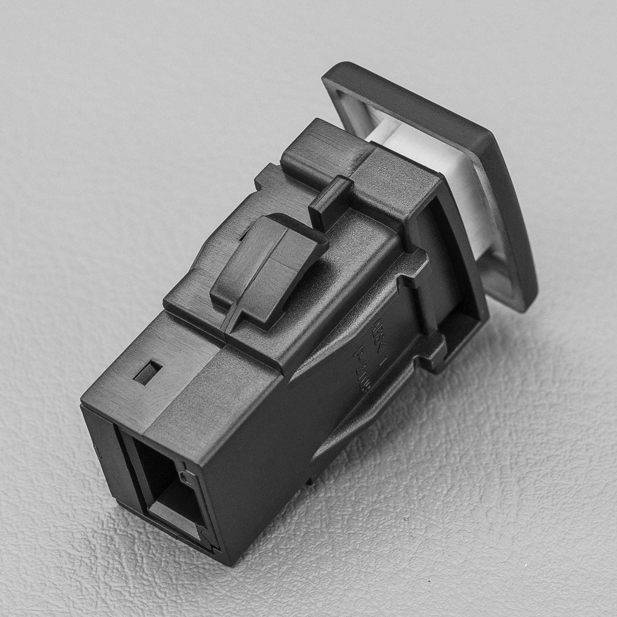 STEDI Push Button Switch LED Light Bar Fits New Dmax Colorado 2012
