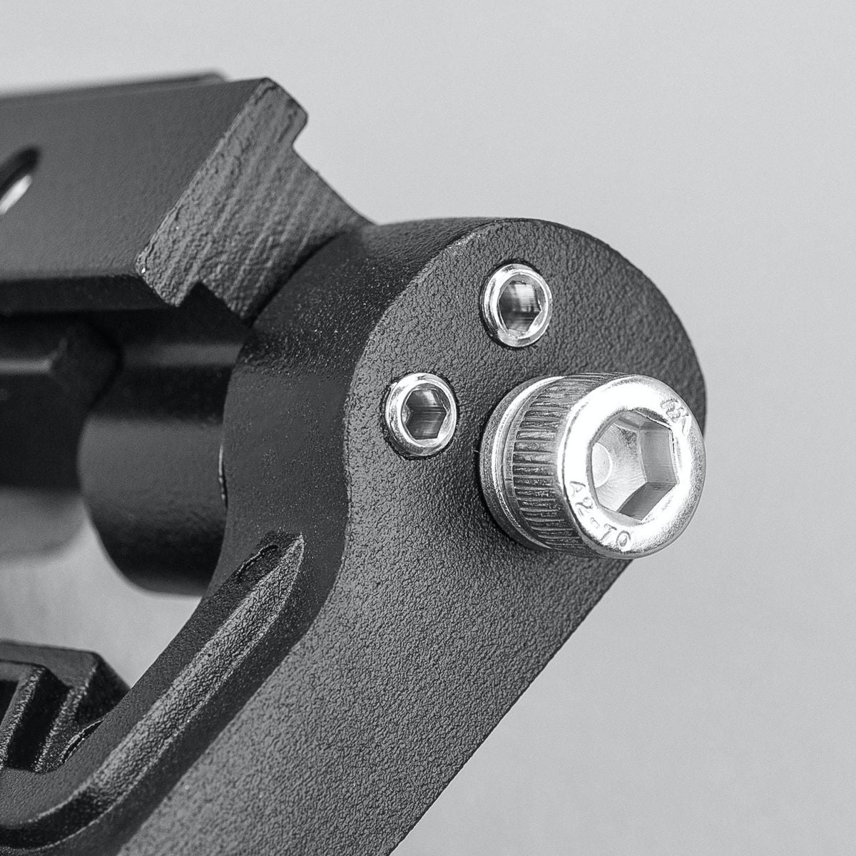 STEDI Lower Adjustable Bracket Suits St3303 Pro St2K Led Light Bars BRKADJUST3303PROBT