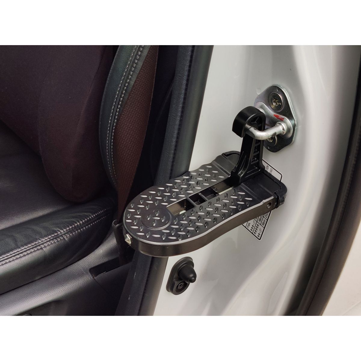 Maxi Trac Vehicle Door Step MT-RSTP