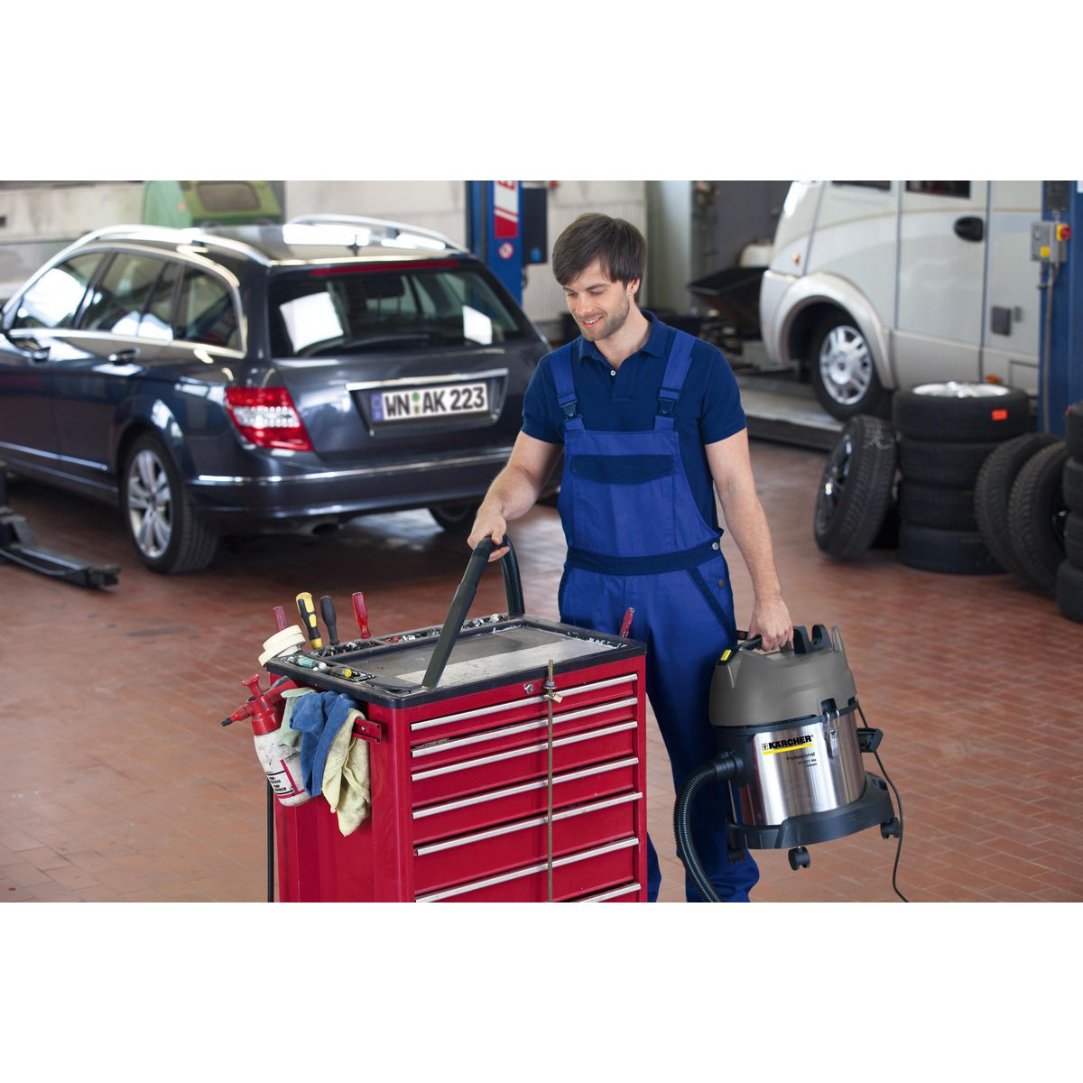 Karcher Wet And Dry Vacuum Cleaner Nt 20/1 Me Classic 1.428-577.0