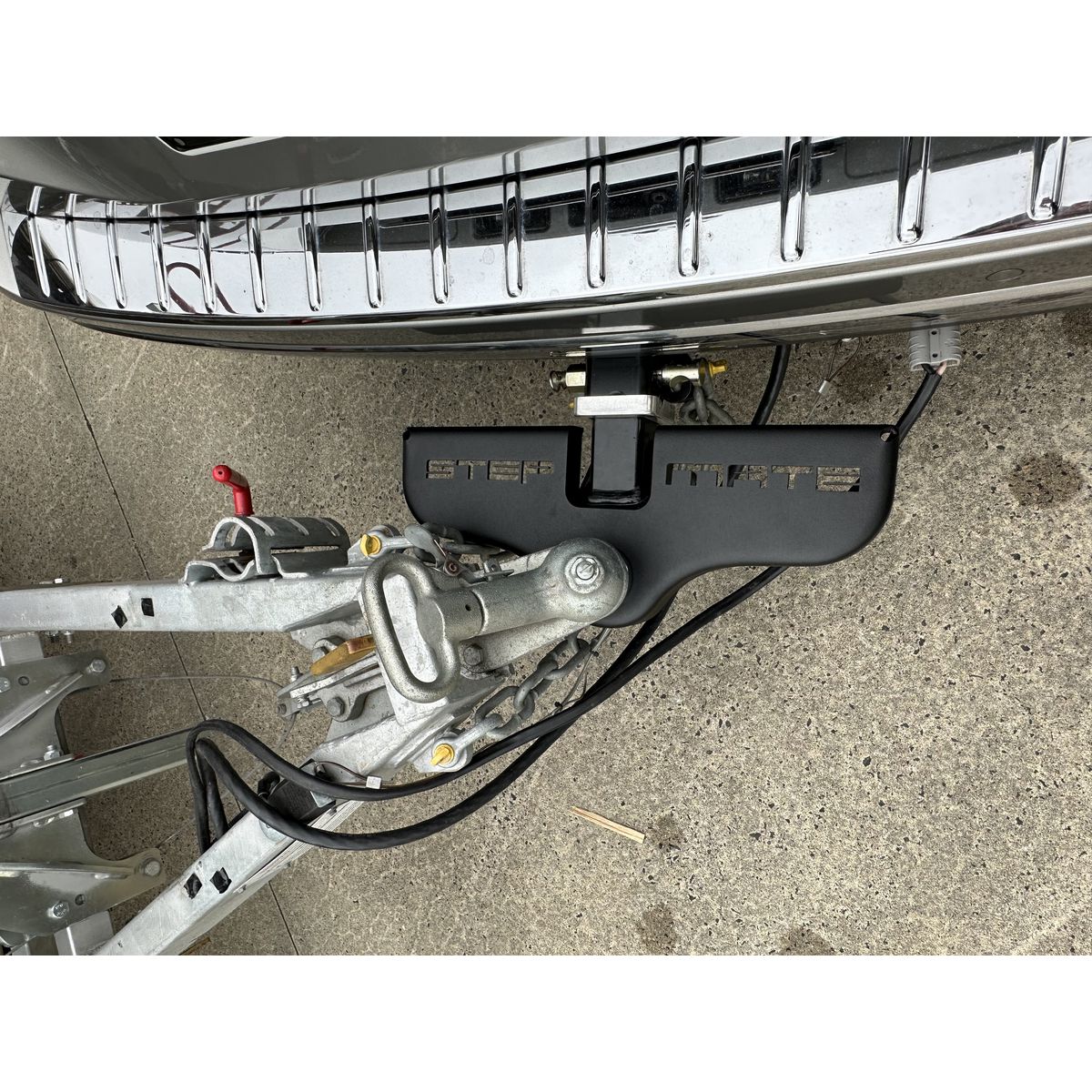 StepMate Universal Hitch Step - Black STEPM-BLK