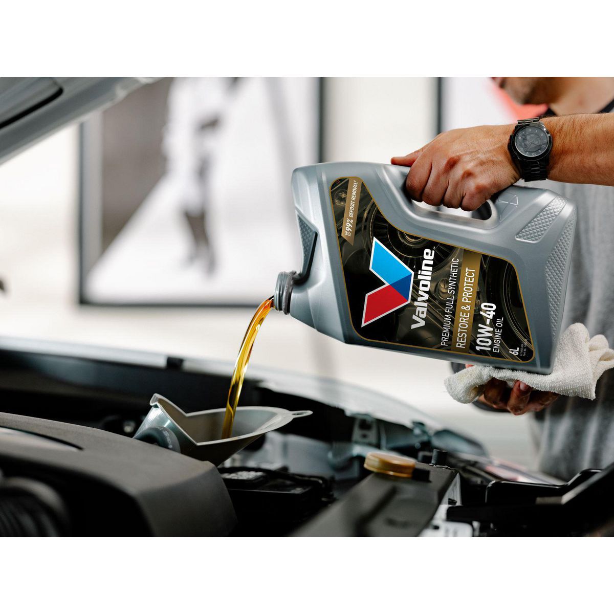 Valvoline Restore And Protect 10W-40 Engine Oil 6L 1492.06