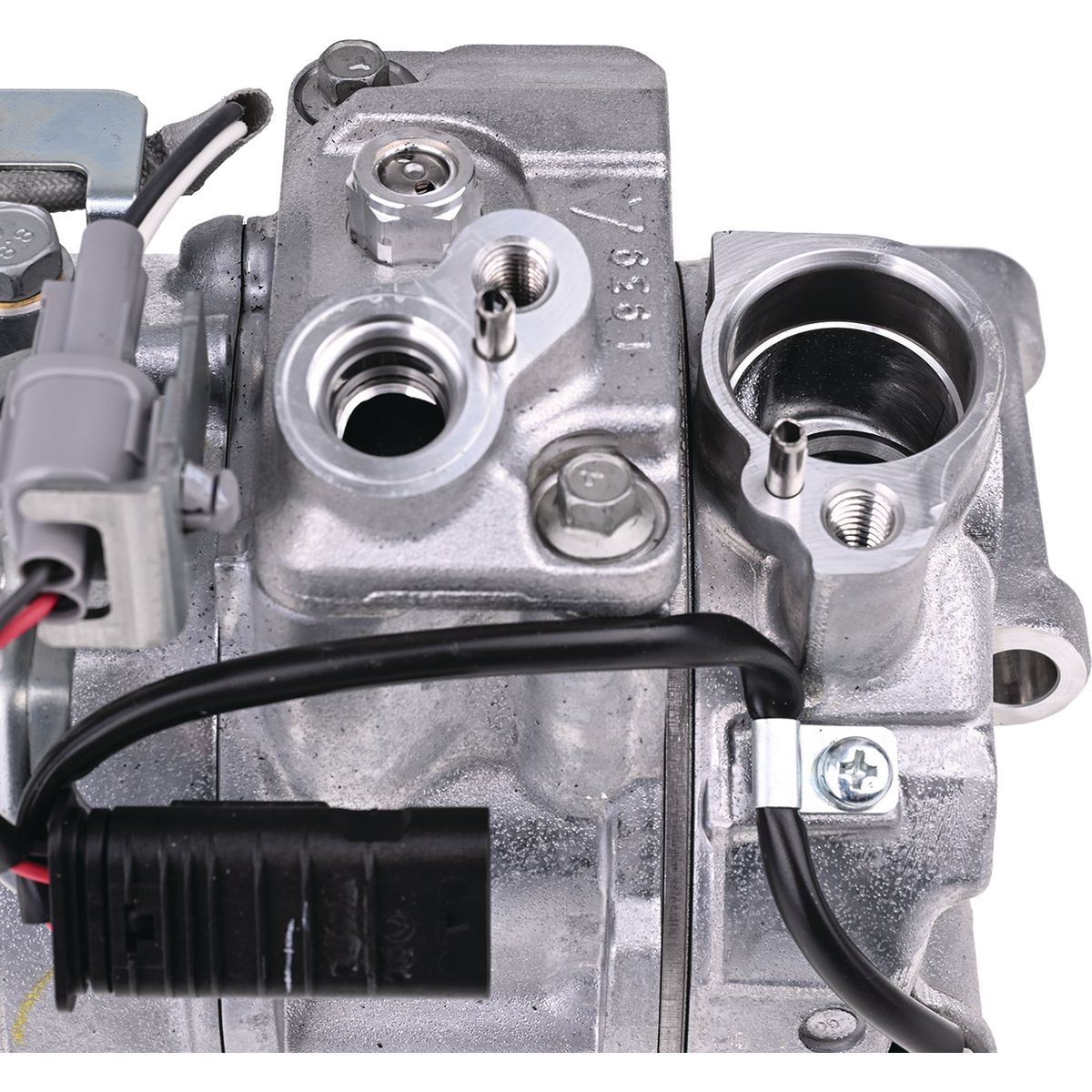 DENSO Air Conditioning Compressor 12V Direct Mount 6Sbu16C CXD7181