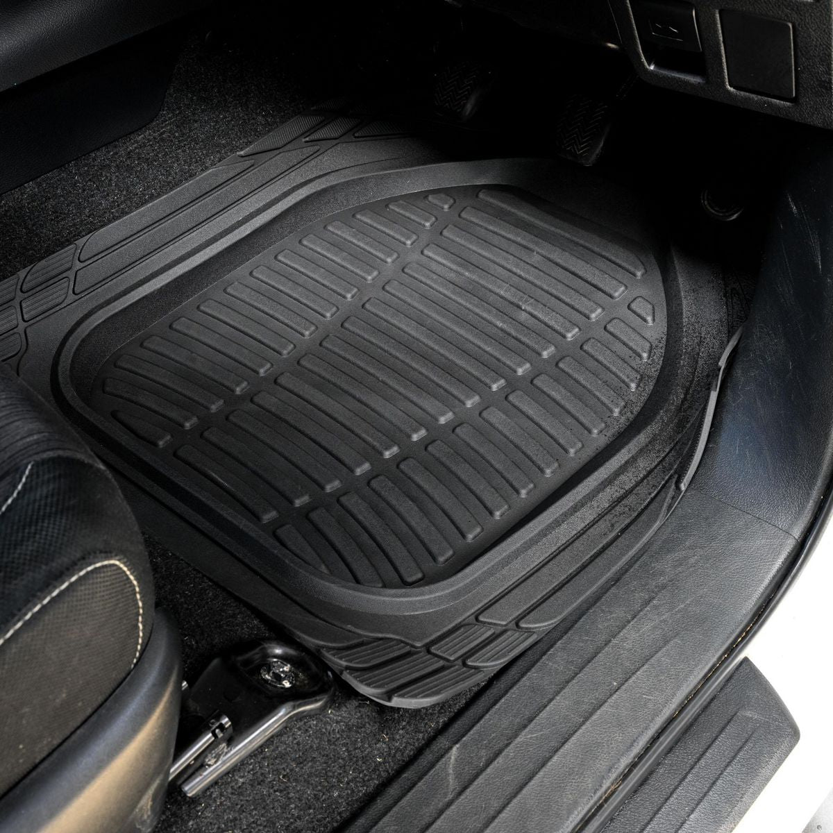 Maxitrac Deep Tray Floor Mat Black 3 Piece MTM3B2