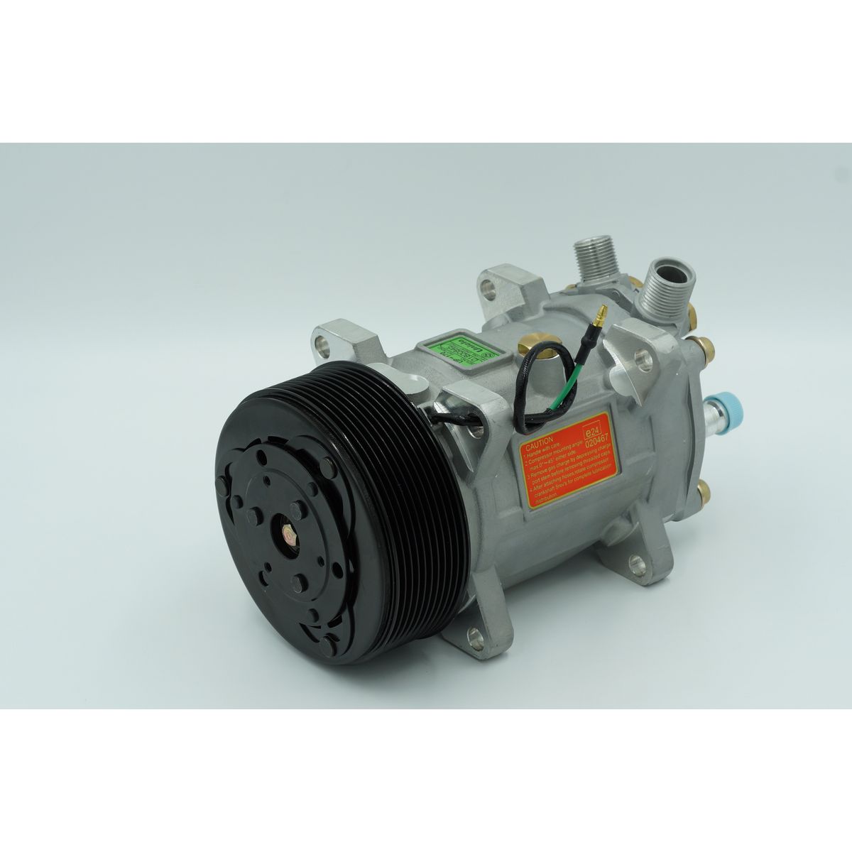 Unicla Up170 Air Conditioning Compressor 24 Volt 10 Pollygroove 125Mm Pulley, Vertical O-Ring Port, Ear Mount, Pag Oil CXU6680