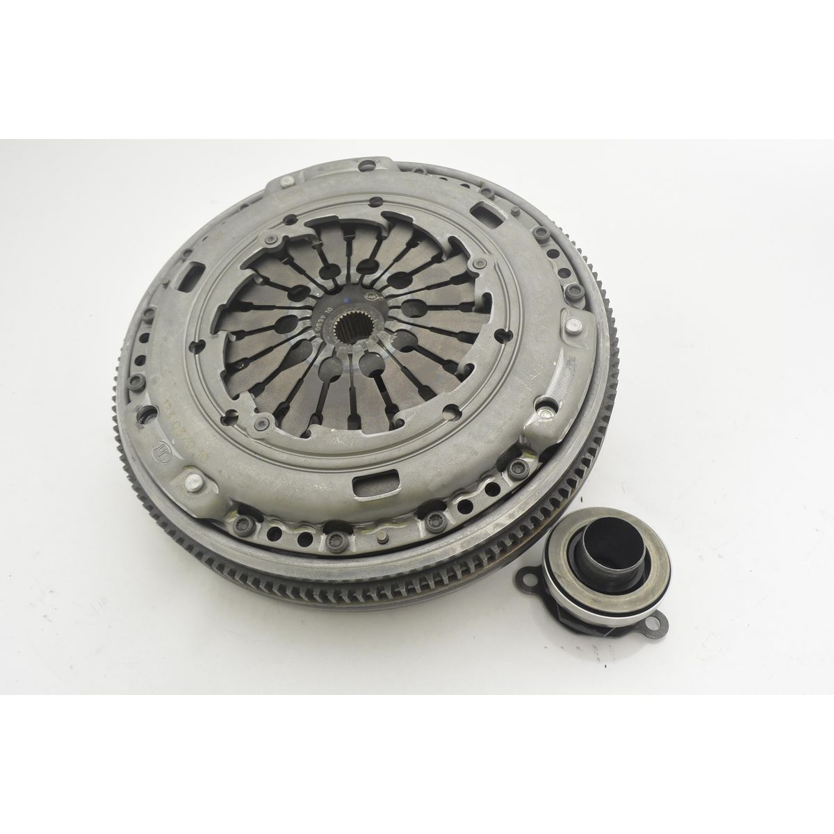 ClutchPro Clutch Kit With DMF KVW23512