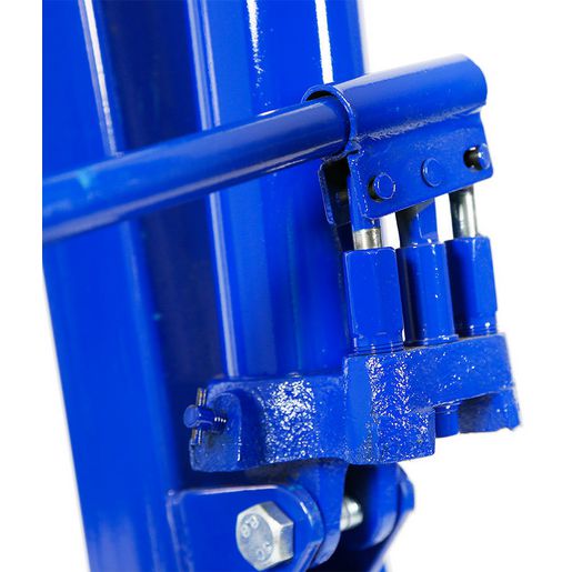 Trade Quip Engine Crane Ram 8,000Kg 2008