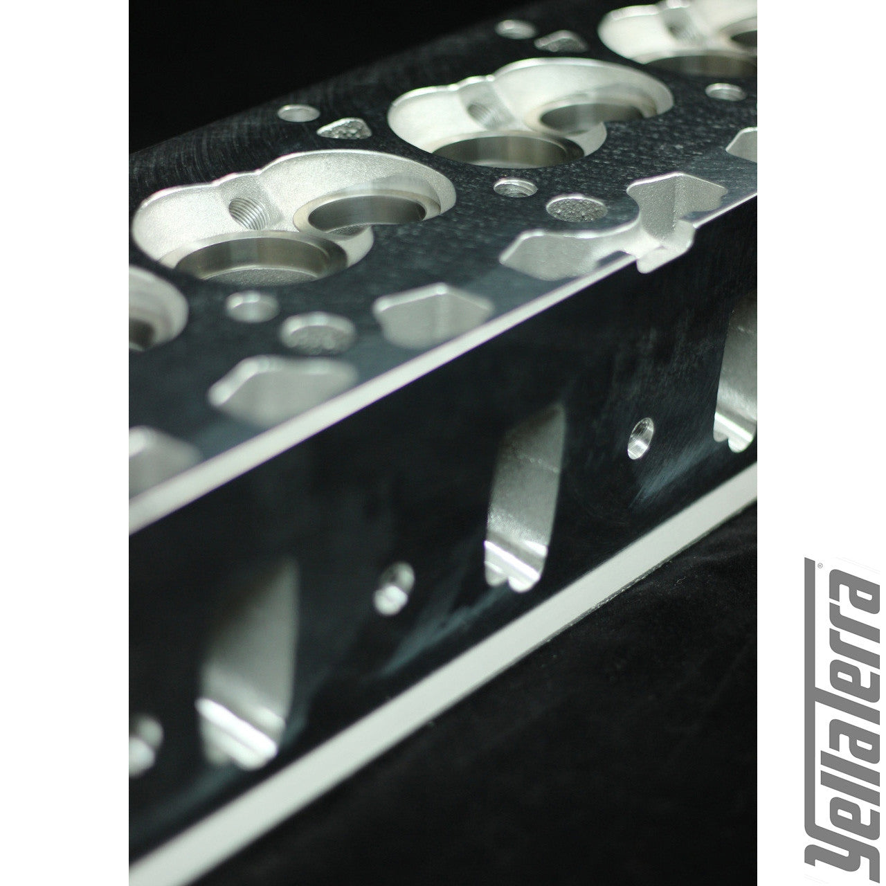Yella Cylinder Head Kit ABH 5000-9EFI