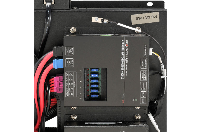 Projecta 2Kw Inv/Charger 200Ah Batt 7 Scr Water Sensing Outputs 30A Dc-Dc Charger 30Amp Mppt IG2-BT7