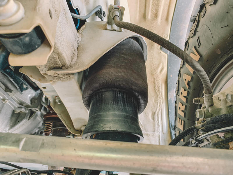 Airbag Man Full Air Suspension Kit  - Metric Tubing