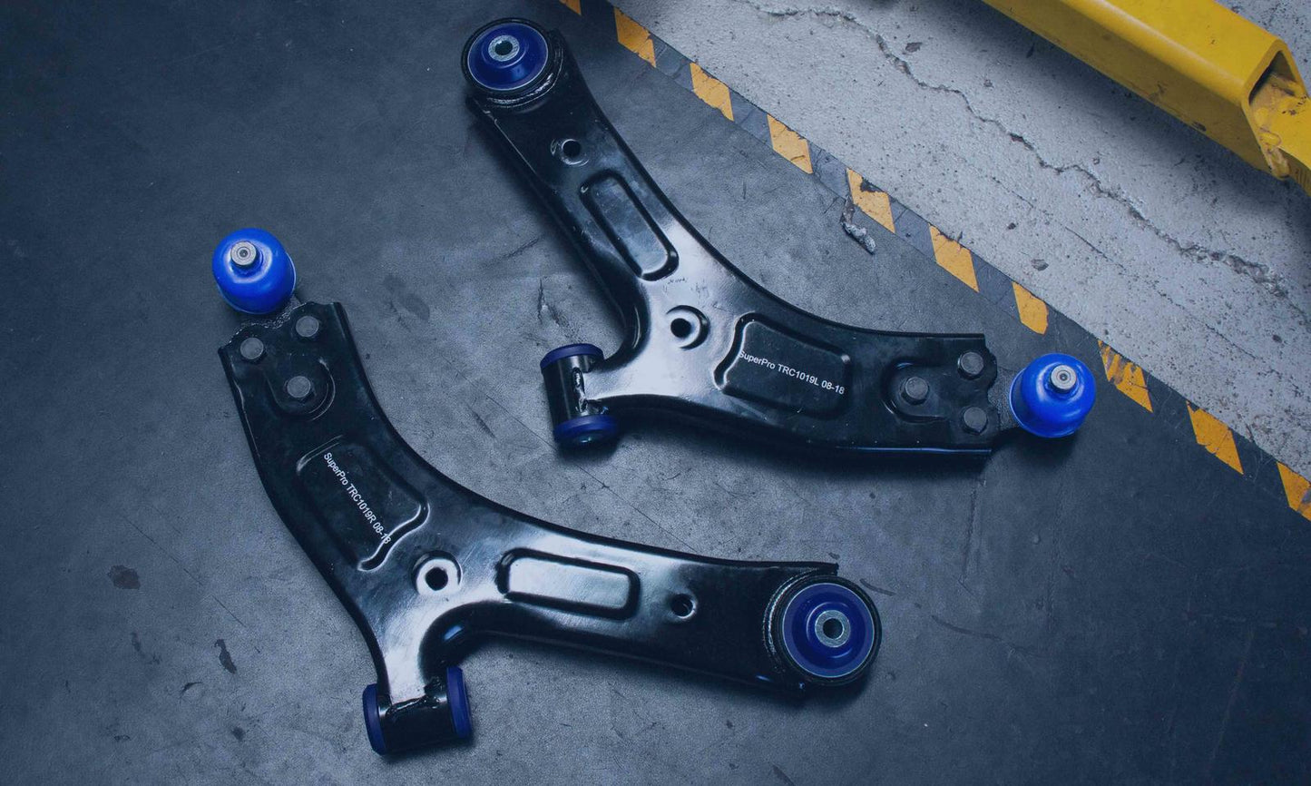 SuperPro Front Control Arm Kit Fits Hyundai Iload/Imax TRC1019