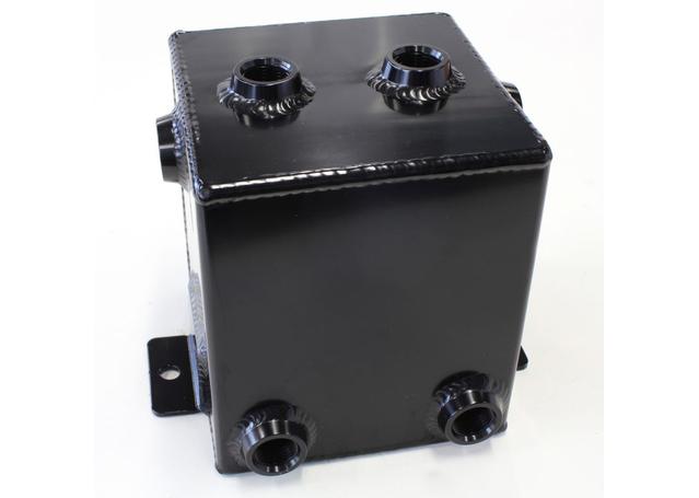 Aeroflow AF77-1011BLK Fabricated Alloy Tank 2L X 6 -8 ORB Black With Mount Tabs