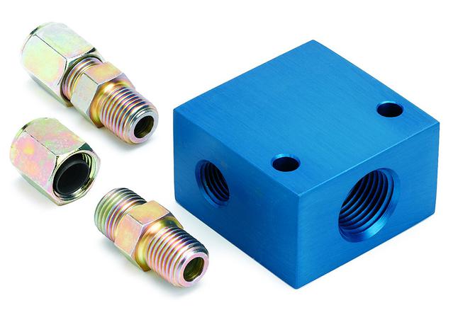 Autometer 3/8in Trans Temp Manifold AU2286
