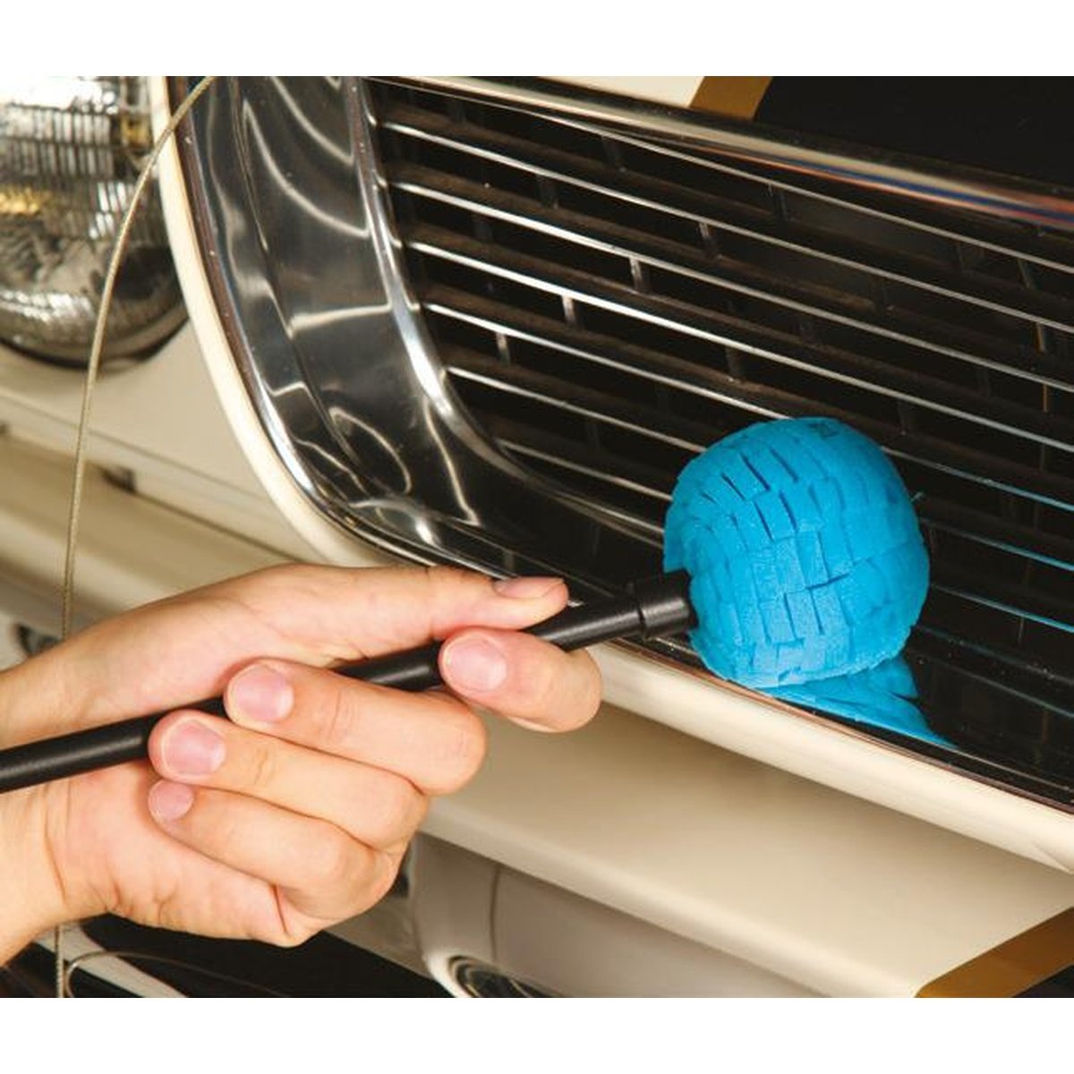Bowden's Own Blue Ball Mini Me Polishing Brush