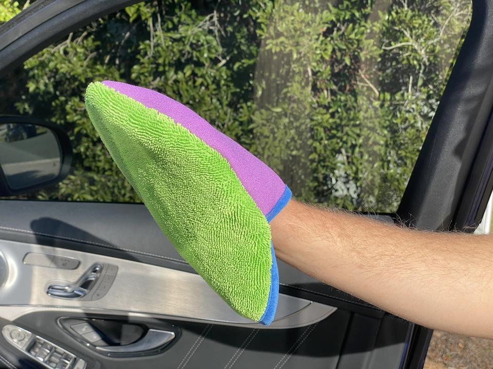 Bowden's Own The Inta-Mitt Glass Cleaning Mitt