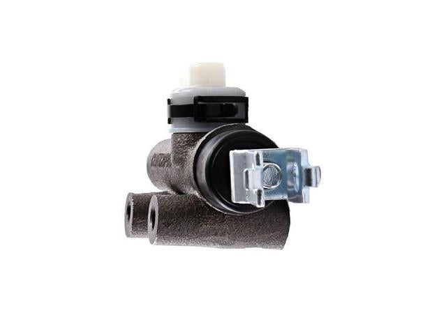 ClutchPro Clutch Master Cylinder 15.87mm (5/8in.) Bore Dia MCTY093