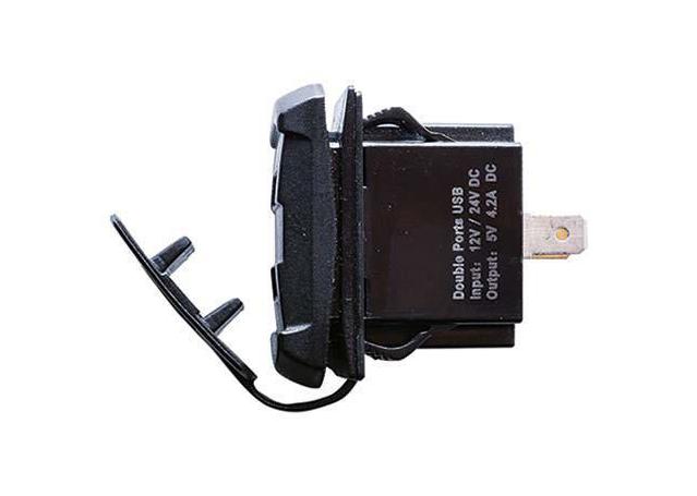 Drivetech 4x4 Dual USB Socket 2.1A w/ Voltmeter DT-11025