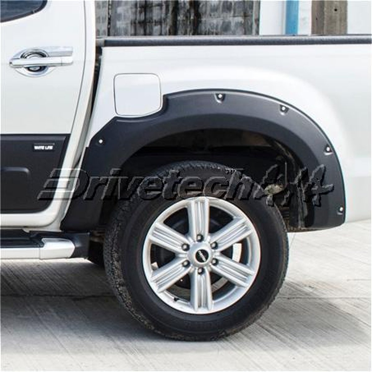 Drivetech 4x4 Offroad Flare Kit (6 Inch) fits Isuzu D-Max TF2