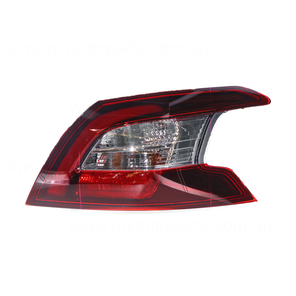 APG All Crash Tail Lamp Drivers Side OEM Suits Peugeot 308 T9 2014 to 2021 PEE-21040RHG