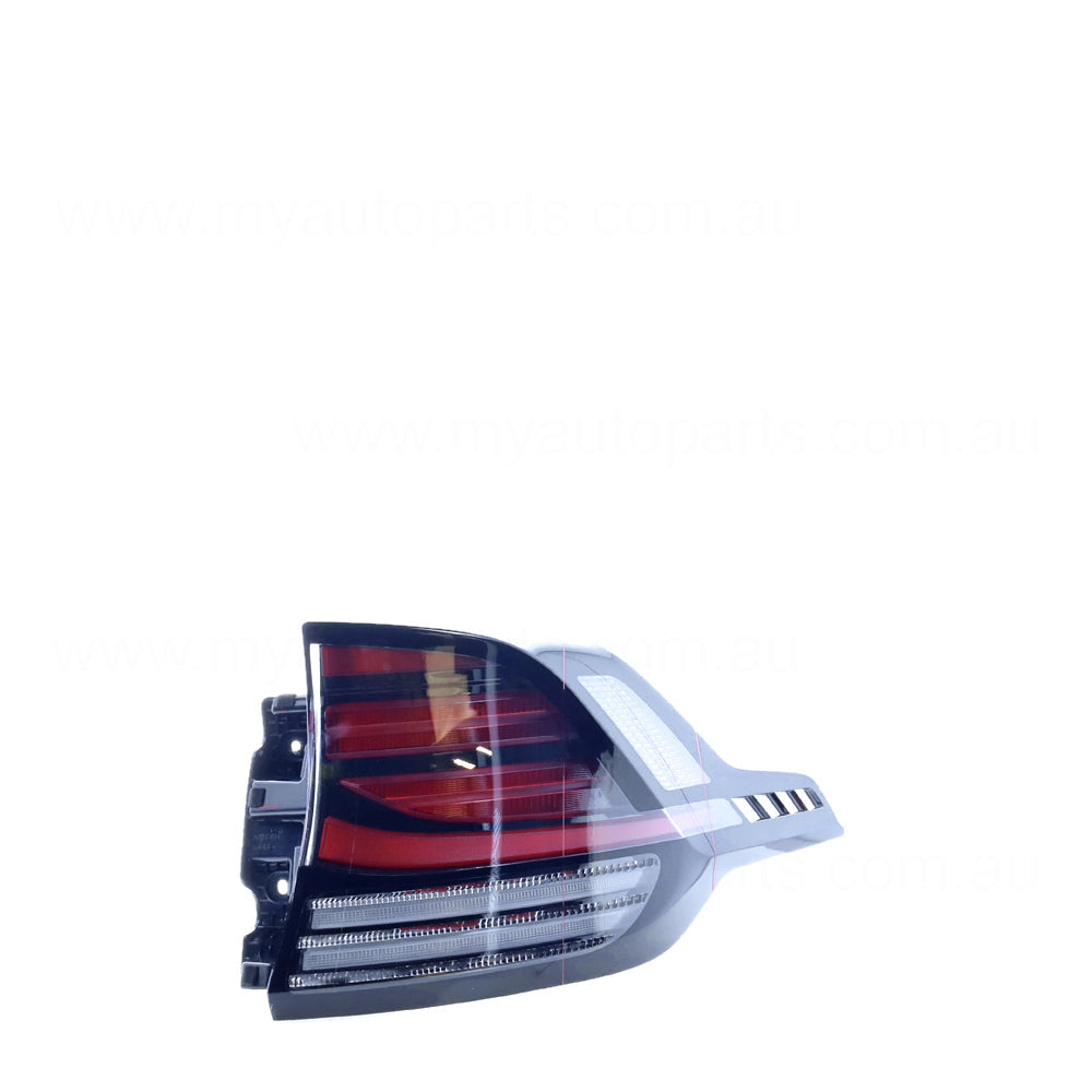 APG All Crash Kia Sportage OEM Tail Lamp Drivers Side 09/2021 to / - 92402P1110 KSK-21041RHG