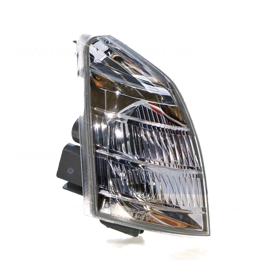 APG All Crash Front Park / Indicator Lamp Drivers Side OEM Suits Nissan X-Trail T30 2001 to 2007 NXT-21010RHG