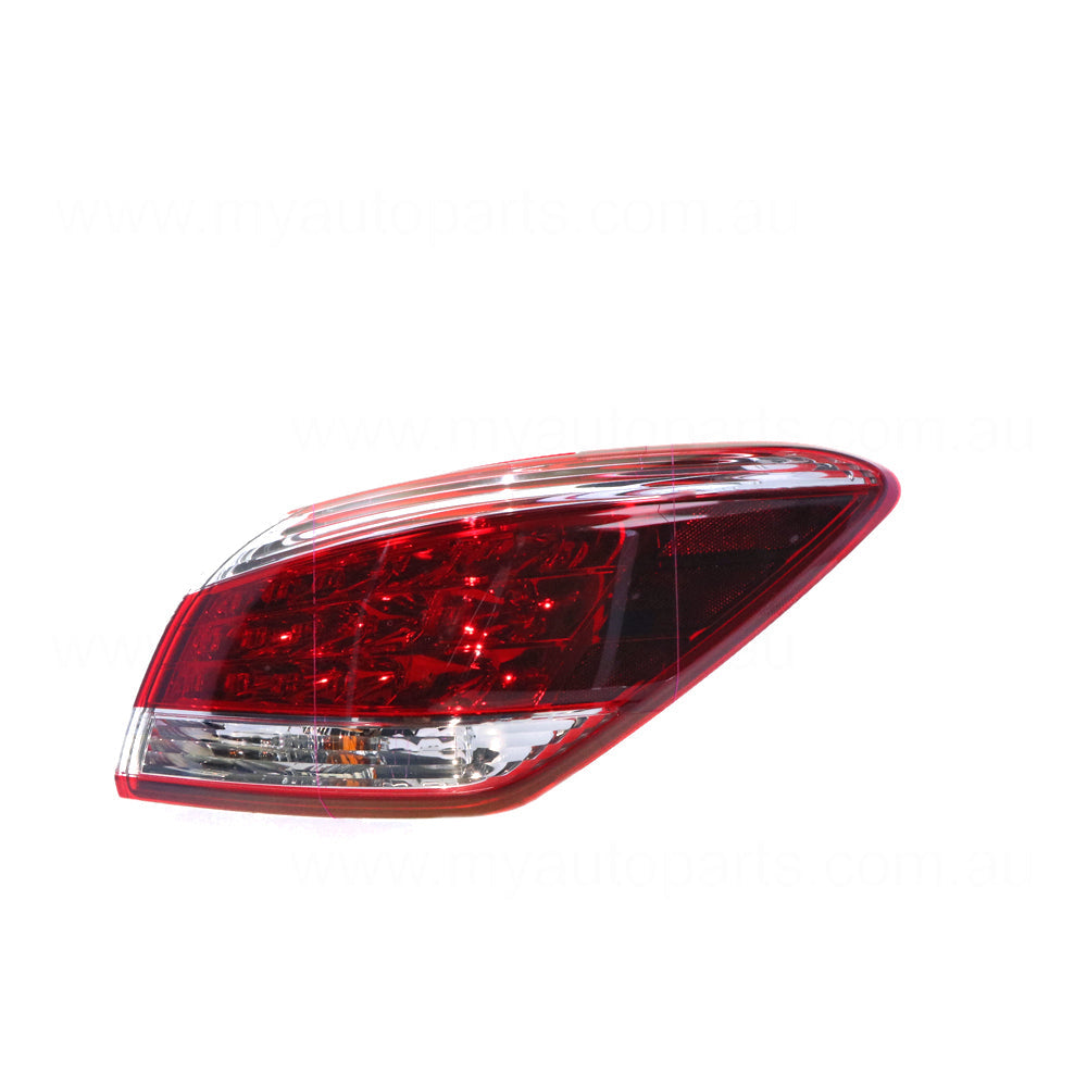 APG All Crash Red/Clear Tail Lamp Drivers Side OEM suits Nissan Murano Z51 NZS-21041RHG