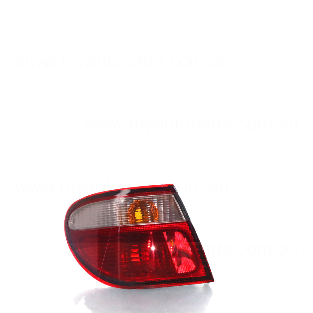 APG All Crash Tail Lamp Passenger Side Certified Suits Nissan Pulsar N16 Sedan 5/2000 to 6/2003 NPI-21040LHQ