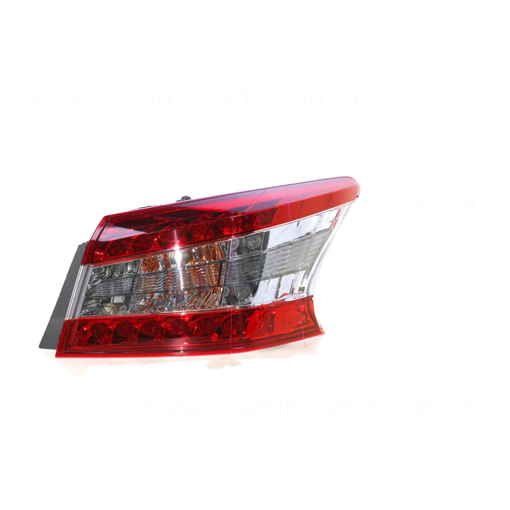APG All Crash LED Tail Lamp Drivers Side OEM Suits Nissan Pulsar B17 2012 to 2017 NPJ-21040RHG
