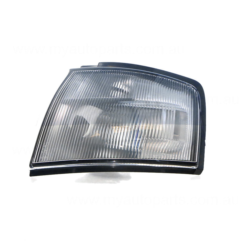 APG All Crash Front Park / Indicator Lamp Passenger Side OEM Suits Mazda 121 Metro Dw DW 11/1996 to 2/2000 MDW-21010LHG
