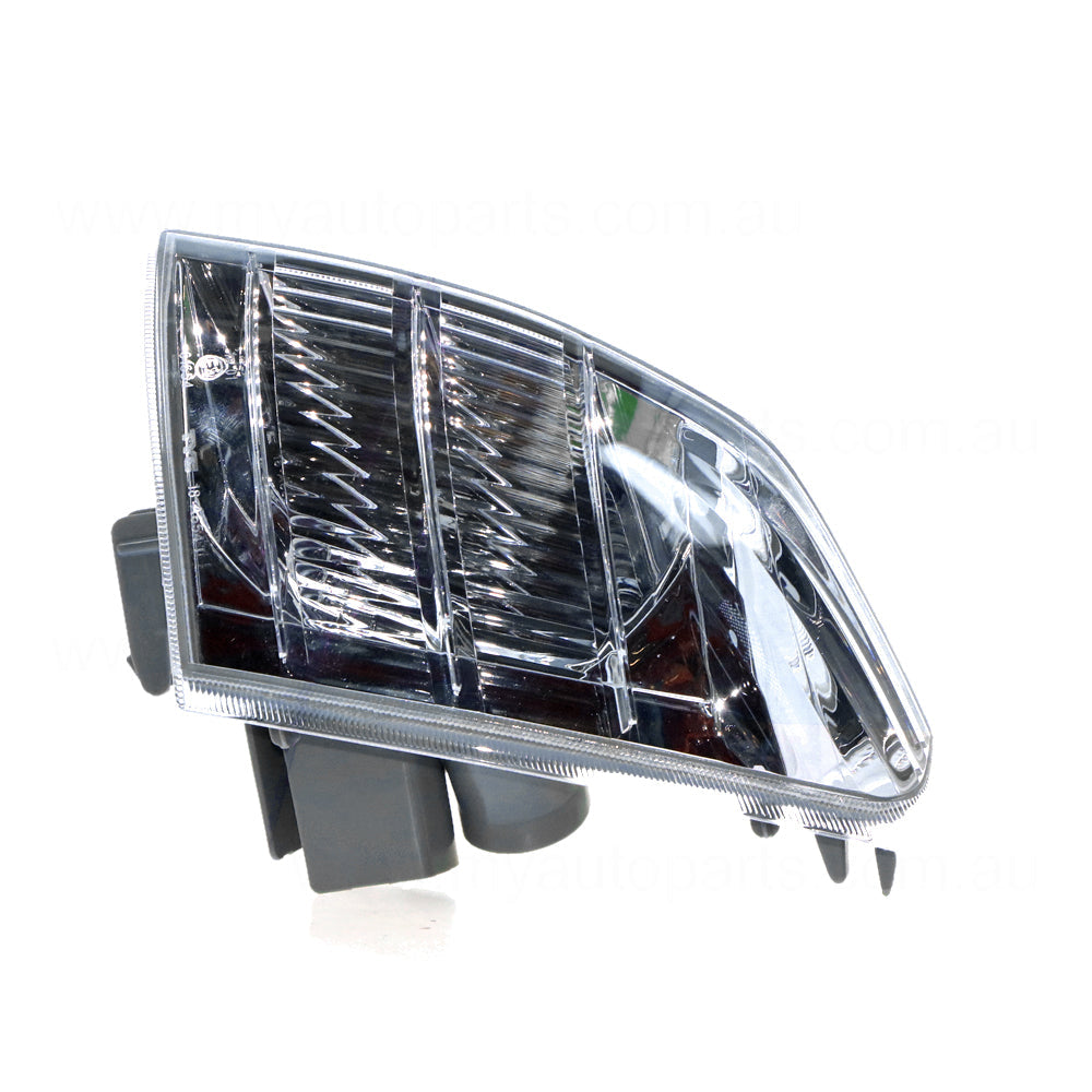 APG All Crash Front Park / Indicator Lamp Passenger Side Certified Suits Nissan X-Trail T30 2001 to 2007 NXT-21010LHQ