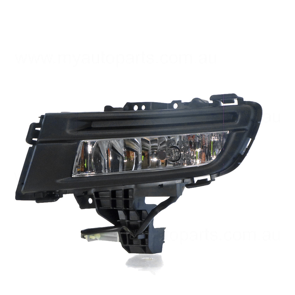 APG All Crash Fog Lamp Passenger Side OEM Suits Mazda 3 SP23 BK Sedan 2006 to 2009 MBN-21065LHG
