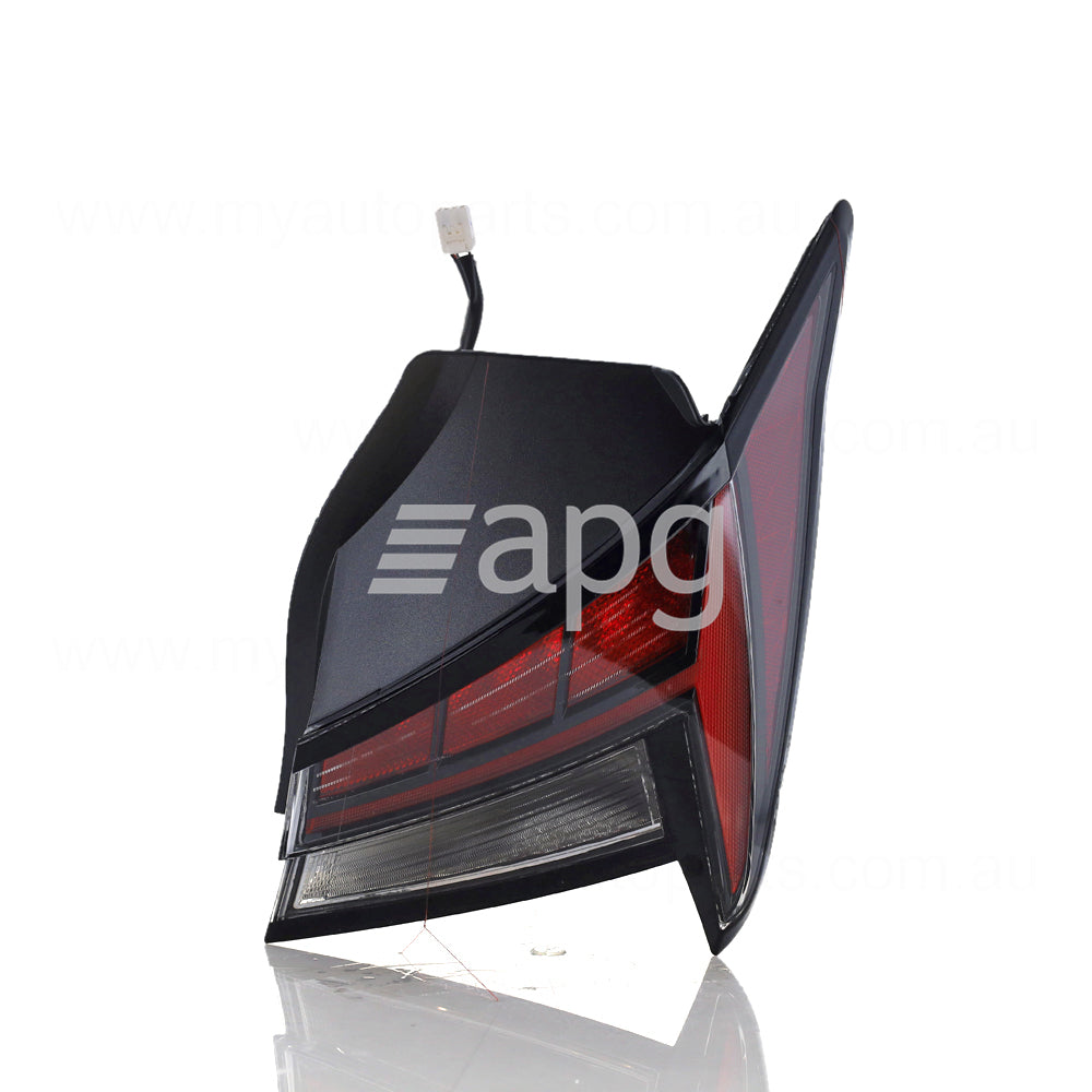 APG All Crash Hyundai i30 OEM Tail Lamp Drivers Side 08/2020 to 09/2021 - 92402AA200 HIJ-21041RHG
