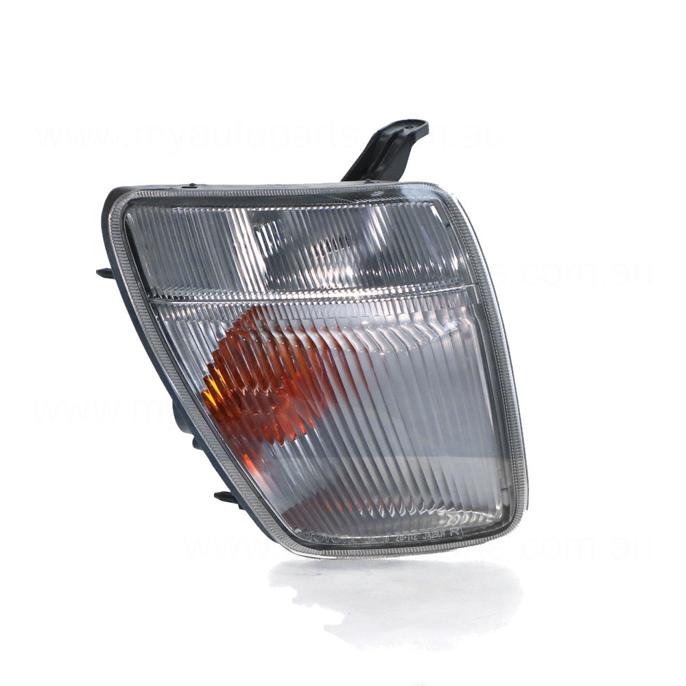 APG All Crash Front Park / Indicator Lamp Drivers Side OEM Suits Toyota Townace KR42R/SR40R/YR22R 1997 to 2001 TAD-21012RHG