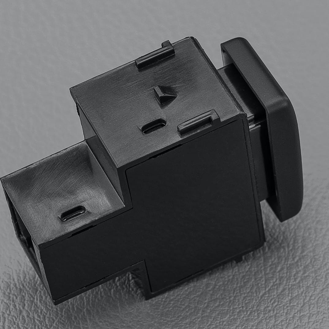 STEDI USBC For Nissan TALL USBCNAV