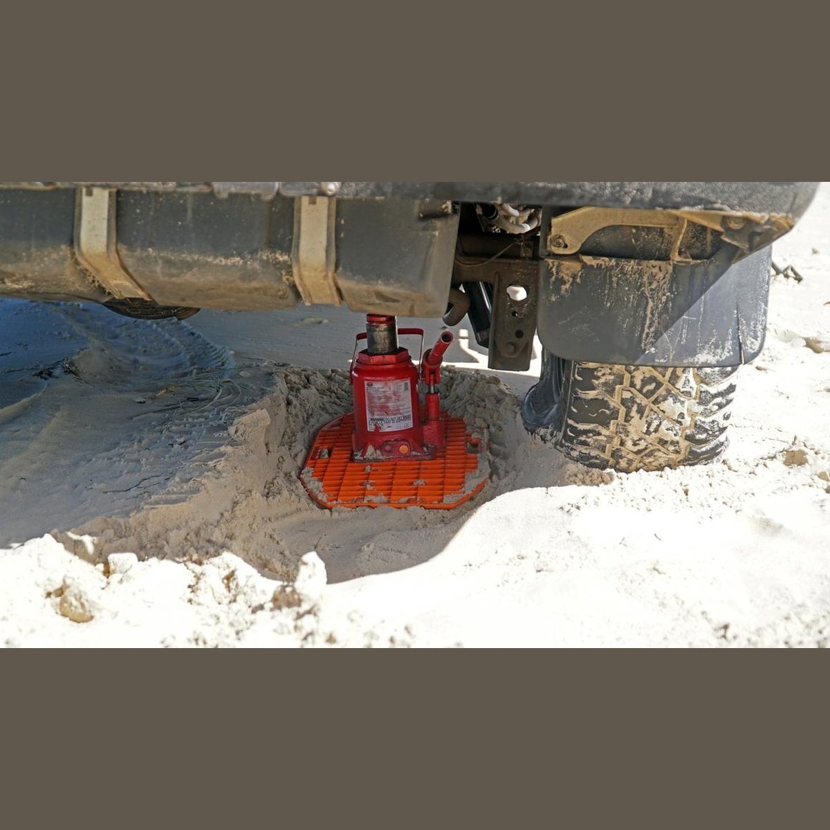 MAXTRAX Signature Orange Mini 4WD Recovery Tracks & Jaxbase