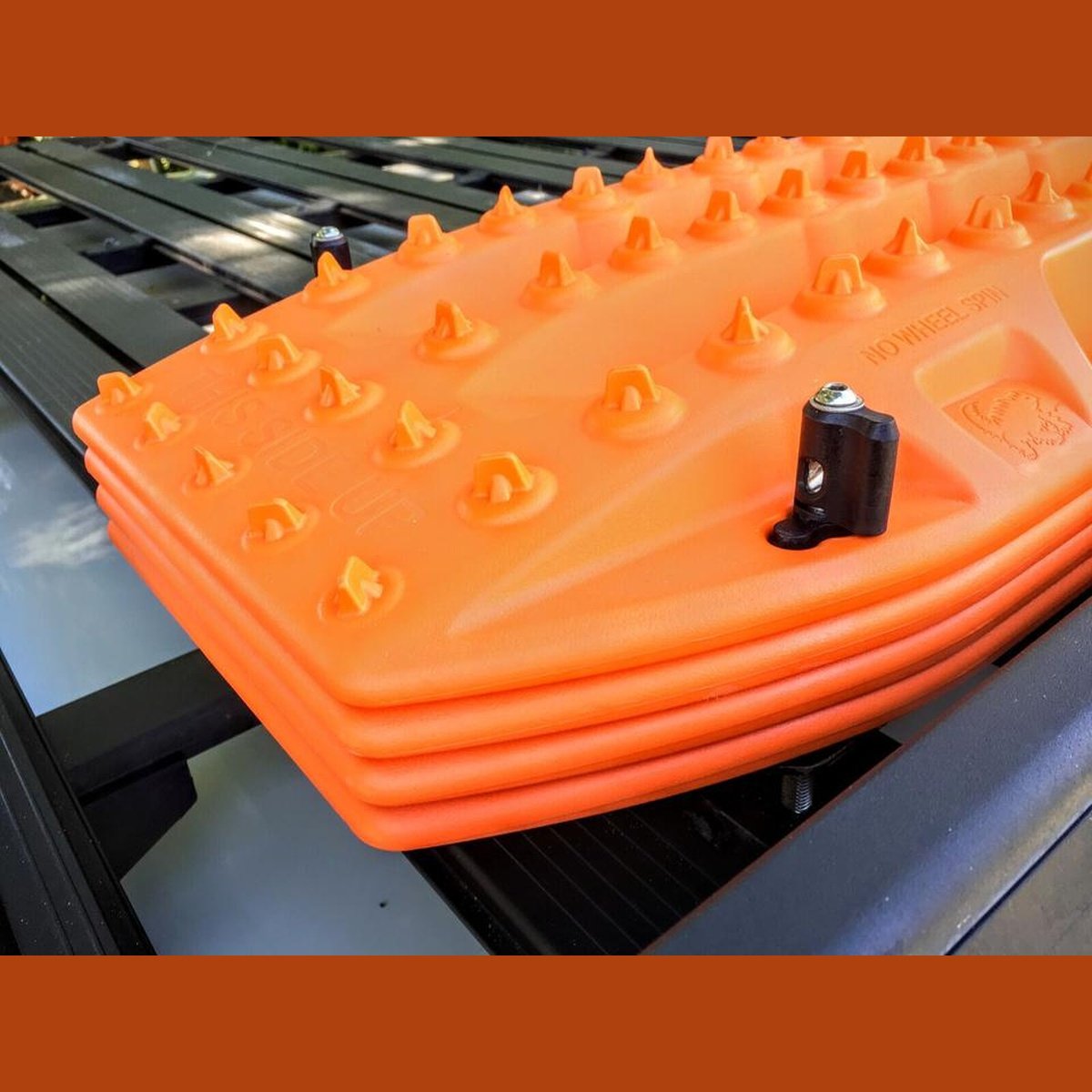MAXTRAX Mounting Pin Set